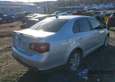 2008 Volkswagen Jetta Wolfsburg Edition from USA, damaged, VIN 3VWRA71K28M192640